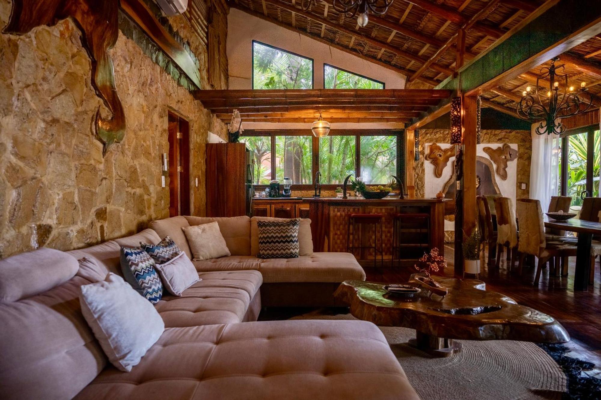 Ocho Artisan Bungalows (Adults Only) Tamarindo Luaran gambar