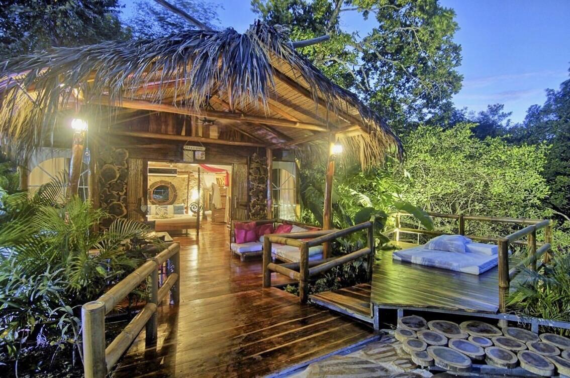 Ocho Artisan Bungalows (Adults Only) Tamarindo Luaran gambar