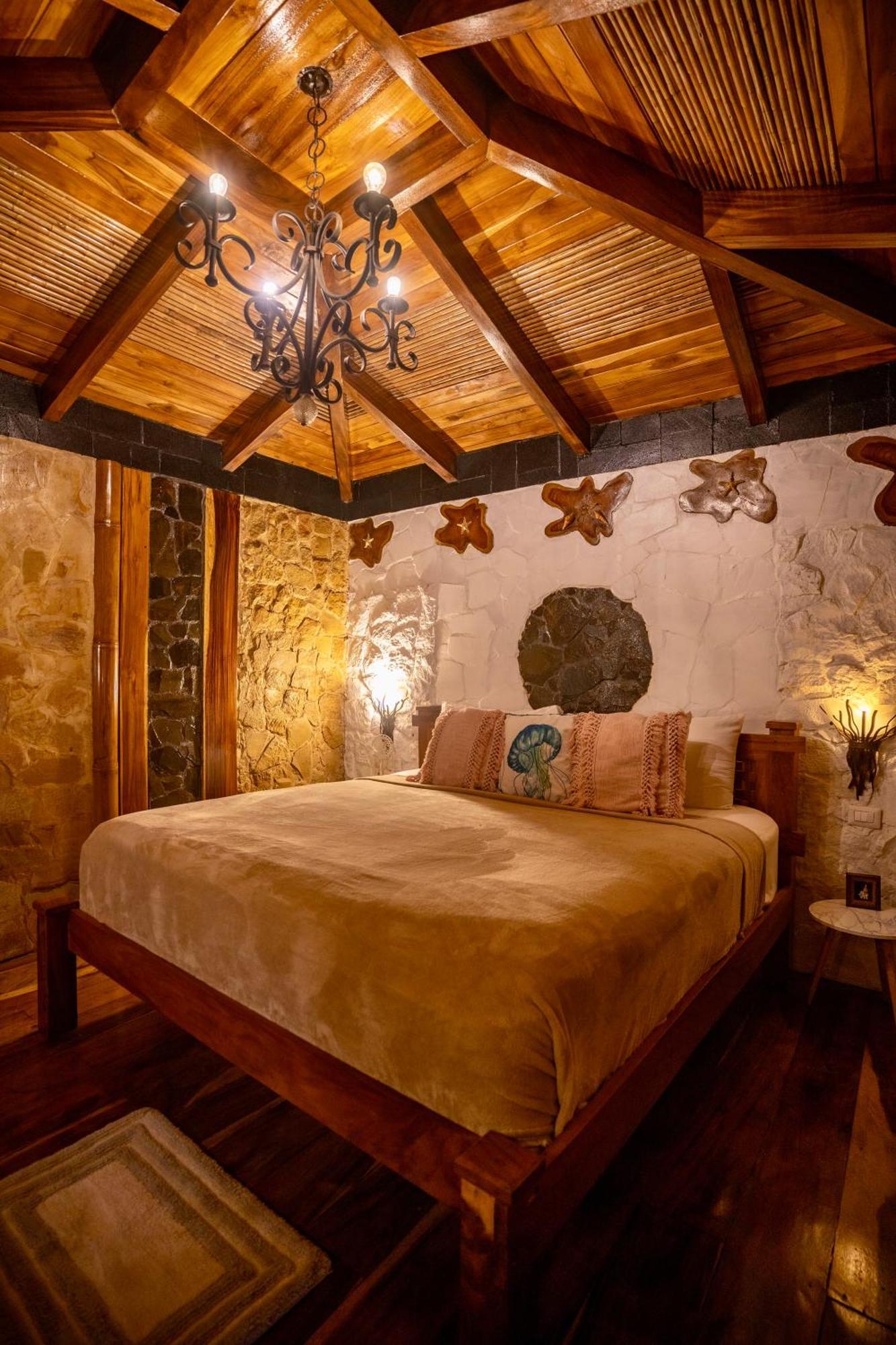 Ocho Artisan Bungalows (Adults Only) Tamarindo Luaran gambar