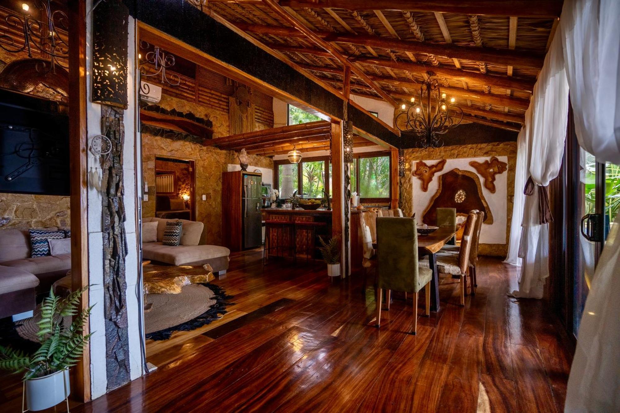 Ocho Artisan Bungalows (Adults Only) Tamarindo Luaran gambar