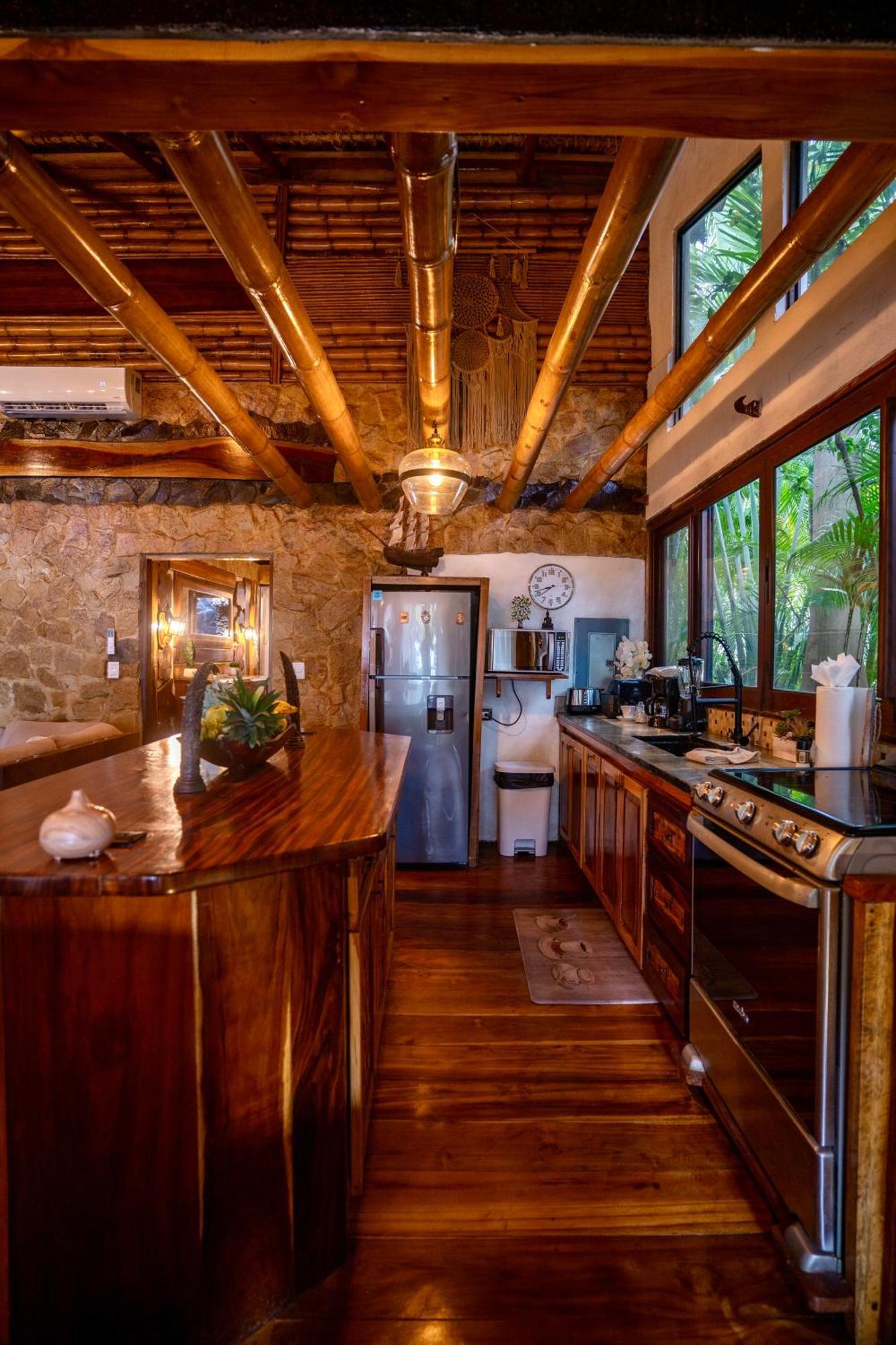 Ocho Artisan Bungalows (Adults Only) Tamarindo Luaran gambar